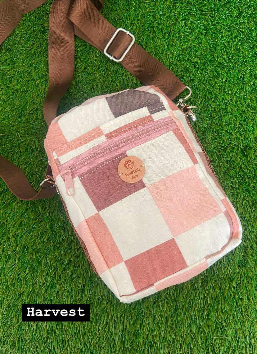 Wild Tails Autumn Pouch | Dog Walk