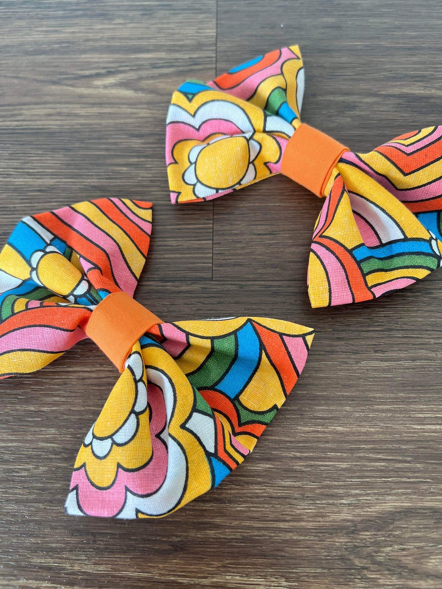 Hello Wisconsin | Pet Bow Tie