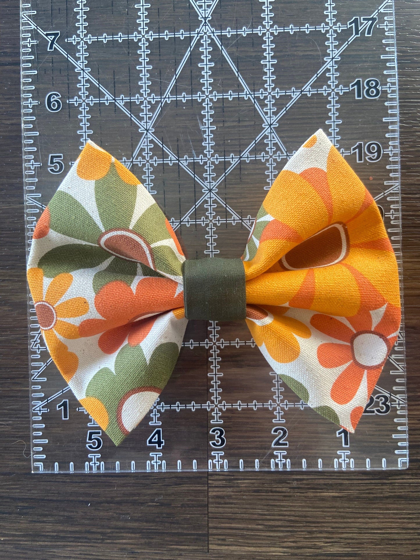 Fleetwood | Pet Bow Tie