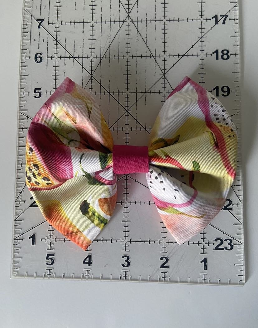 Queen of Dragon Fruits | Pet Bow Tie